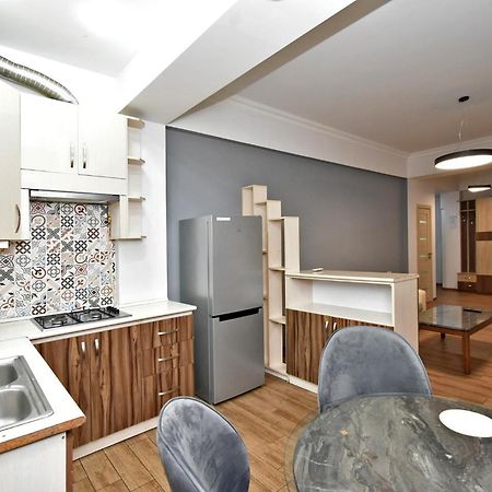 Rent Inn Yerevan On Chaykovski Street Екстериор снимка